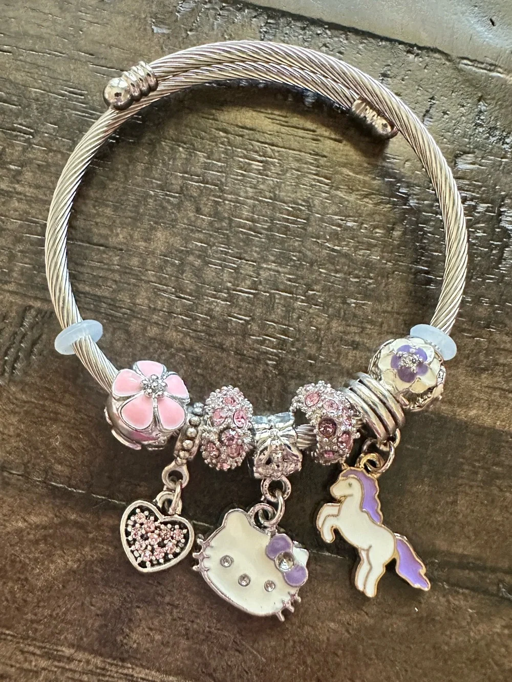 NWOT Girls Pandora Like Hello Kitty Charm Bracelet Pink/Purple Rhinestones